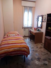 Stanza singola per studenti universitari maschi