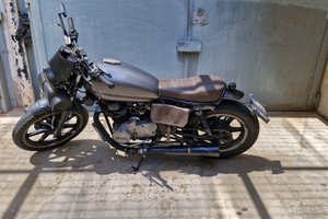 Yamaha XS400 cafe racer