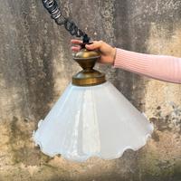 Lampadario in vetro bianco