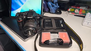 NIKON D3300 + Obiettivo + Batterie