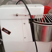 impastatrice 7 l 220 volt trasmissione a catena 