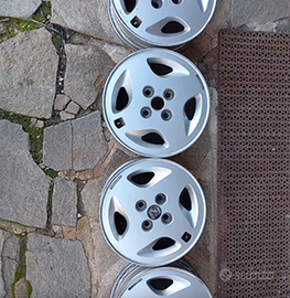 cerchi in lega per ruote fiat uno turbo 13 pollici