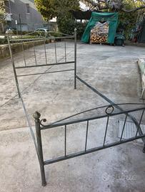 letto in ferro battuto
