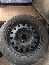 gomme invernali  kumho complete di cerchi