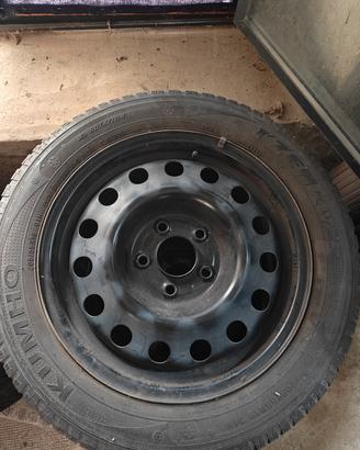 gomme invernali  kumho complete di cerchi