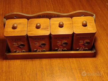 Porta spezie vintage in legno dipinto a mano