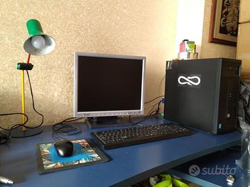 PC Fisso HP280 Pro G1 MT(P7U30PA) con monitor