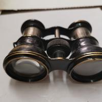 binocolo da teatro antico 