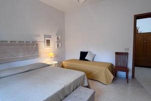 Camere in villa privata Laconi