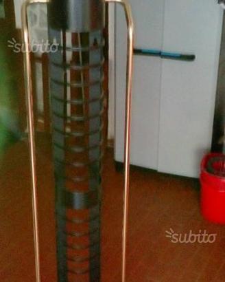 Torre porta videocassette