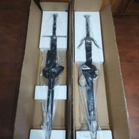 Coppia di spade The Witcher, in acciaio con fodero