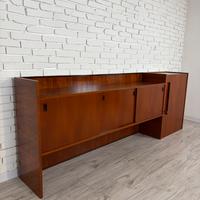 Credenza anni ’60 di produzione italiana in teak