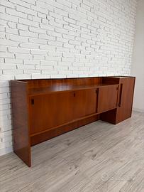 Credenza anni ’60 di produzione italiana in teak