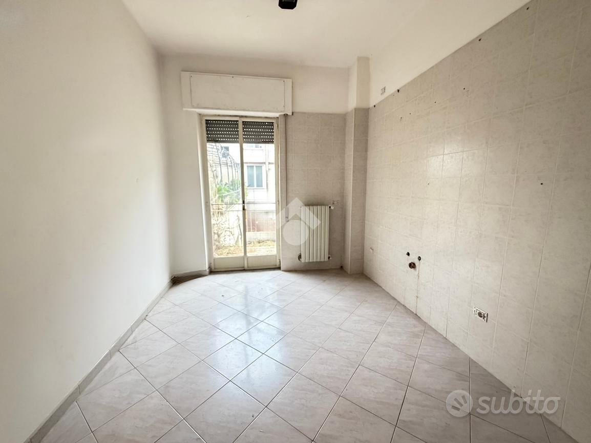 4 LOCALI A BARI - Vista 3