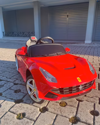 Macchina elettrica Radiocomandata Ferrari F12