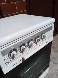 cucina a gas 4 fornelli con forno elettrico 