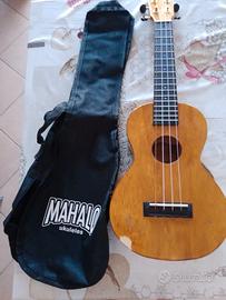 Ukulele Mahalo con custodia