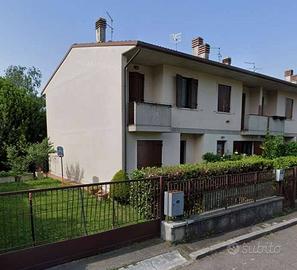 Villetta a schiera di 145 m² con più di 5 locali e