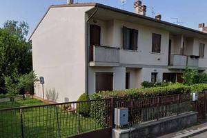 Villetta a schiera di 145 m² con più di 5 locali e