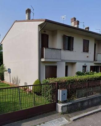 Villetta a schiera di 145 m² con più di 5 locali e