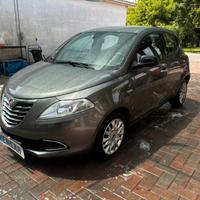 Lancia Ypsilon 1.3 MJT 16V 95 CV 5 porte IDONEA PE
