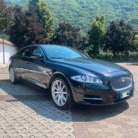 Stupenda Jaguar XJ full Optional 