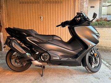 Yamaha T-Max 560 anno 2020