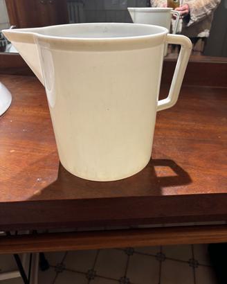 Caraffa plastica