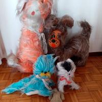Peluches e appendiabiti tema cani. Anni 70