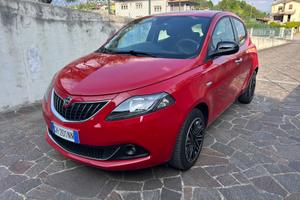 Lancia Ypsilon 1.0 FireFly hybrid Gold s