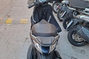 Piaggio Beverly 350