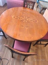 Tavolo da pranzo allungabile in legno con 6 sedie