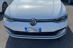 VOLKSWAGEN Golf 1.0 eTSI EVO DSG Life