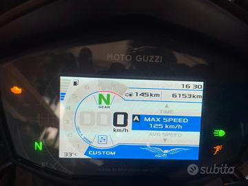 Moto Guzzi V85 TT CENTENARIO