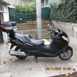 Suzuki Burgman 400