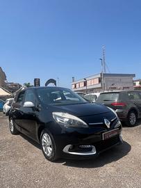 Renault Scenic Scénic XMod dCi Limited