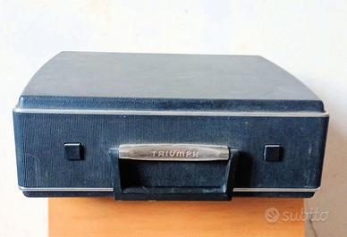Macchina da scrivere portatile Triumph anni 70