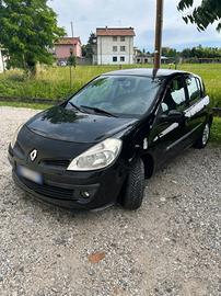 Renault Clio 1.2 16V 75 CV 5 porte