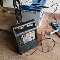 CARICA BATTERIE