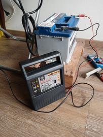 CARICA BATTERIE