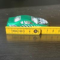 macchinina giocattolo hotwheels