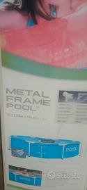 piscina per bambini  completa di motore e telo 