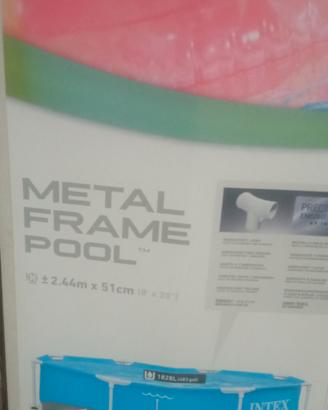 piscina per bambini  completa di motore e telo 