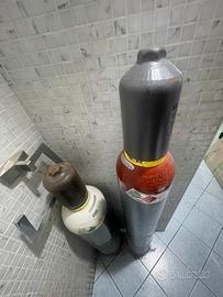 Bombole ossigeno e acetilene