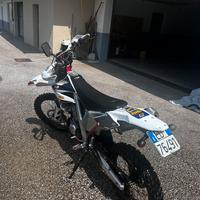 Ajp 250 pr5 enduro