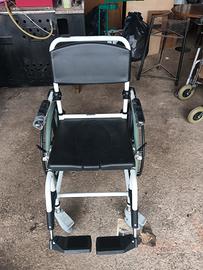 sedie a rotelle per wc e doccia 