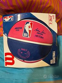 pallone da basket wilson con  logo big babol nuovo