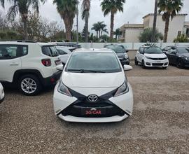 Toyota Aygo 1.0 VVT-i 72 CV 5 porte x-fun MMT CAMB