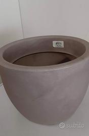 Vaso per esterno in resina marca NICOLI