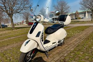 Vespa 300 GTS